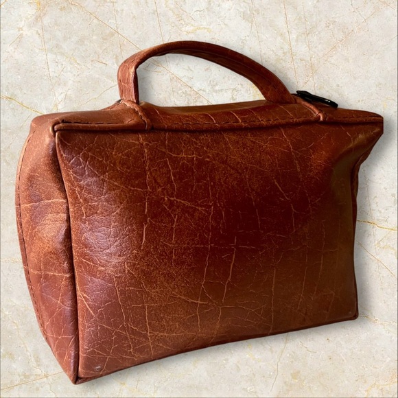 Men’s Genuine Leather DOP Bag - Picture 3 of 9